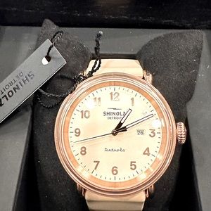 Brand New, Shinola women’s watch.  THE PINKY DETROLA 43MM.